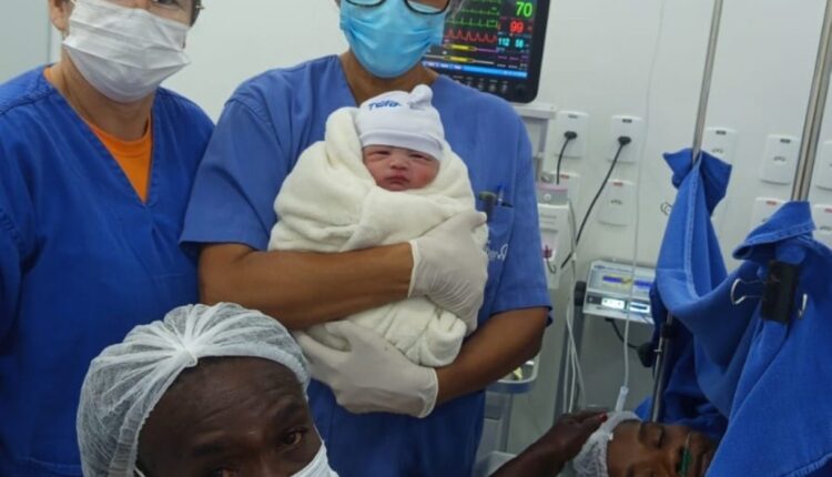 nasce-o-primeiro-bebe-de-2026-1024×848